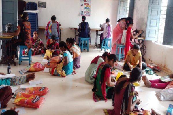 Cutting and stitching training for women
